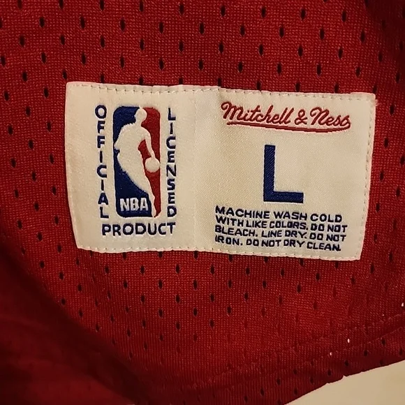 Mitchell & Ness Chicago Bulls Red Retro Jersey - Picture 4 of 8